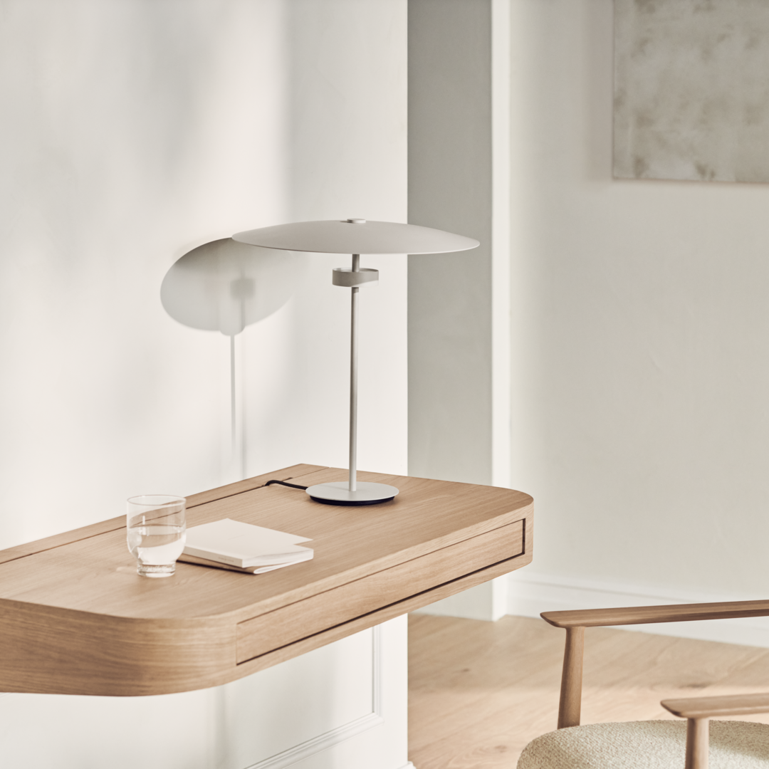 Reflection Table Lamp