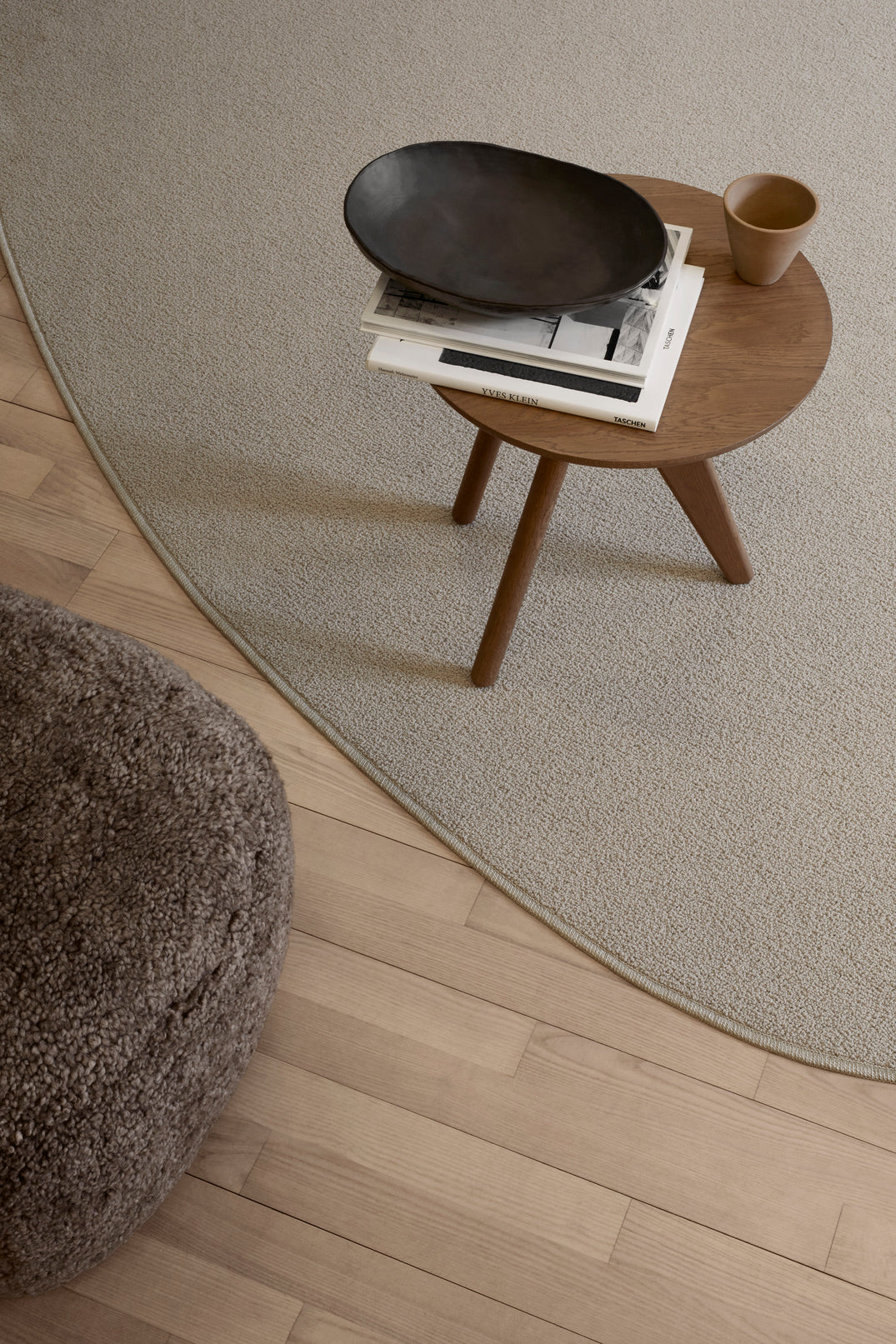Fin Side Table