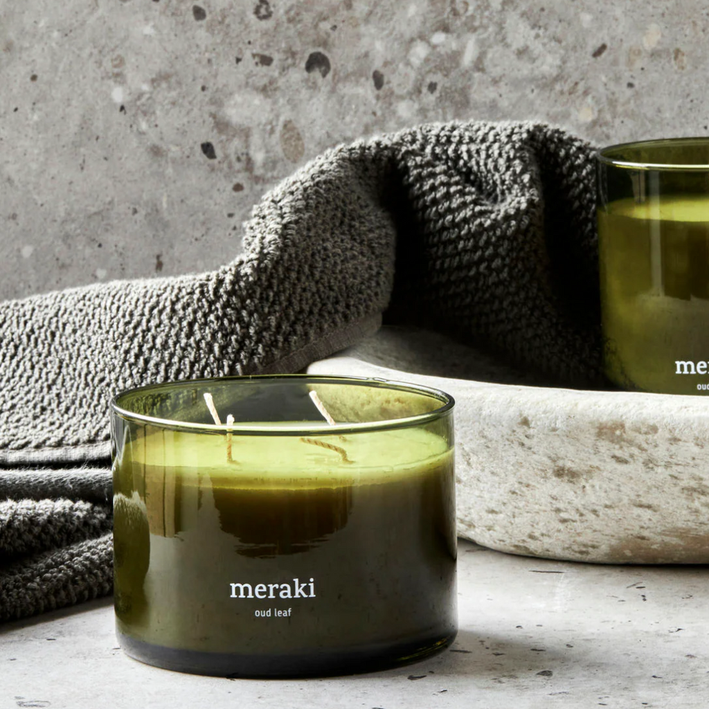 Meraki - Scented candle, Oud leaf