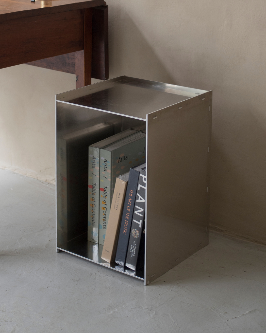 FRAMA Rivet Box Table | Aluminum