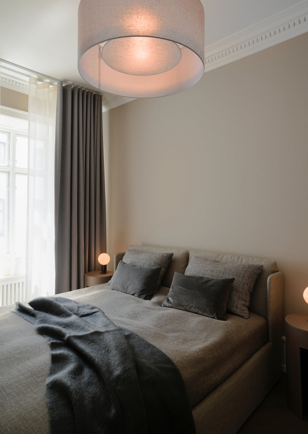 Donya Table Lamp