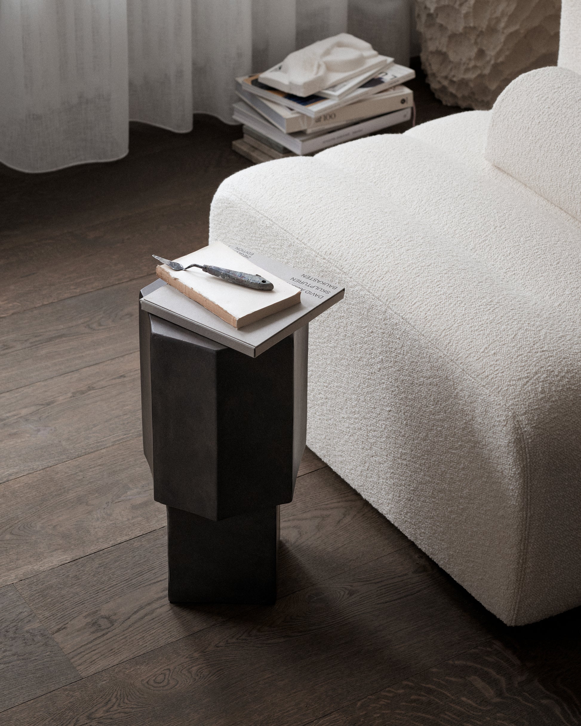 QUARTZ SIDE TABLE