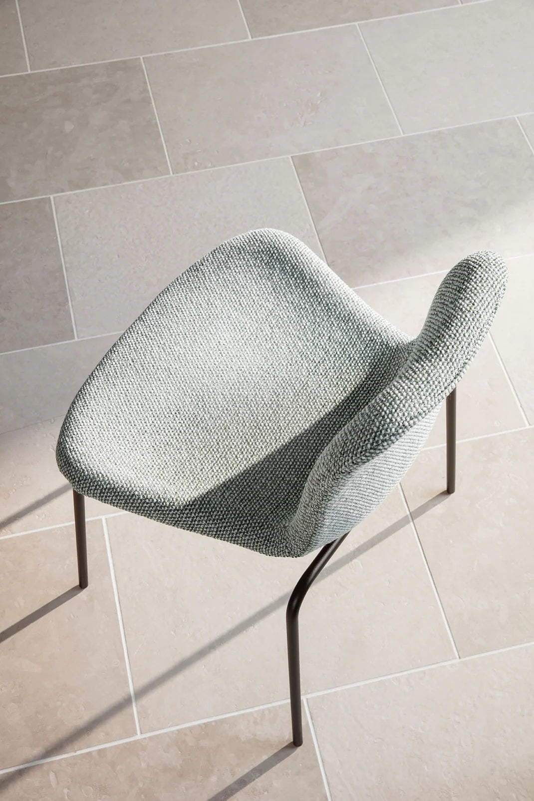 Langue Chair