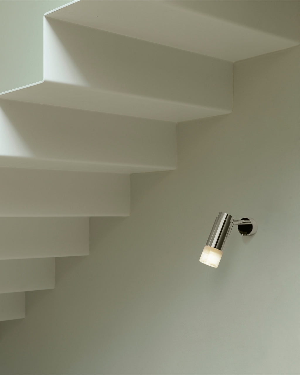 Donya Pivot Wall Lamp