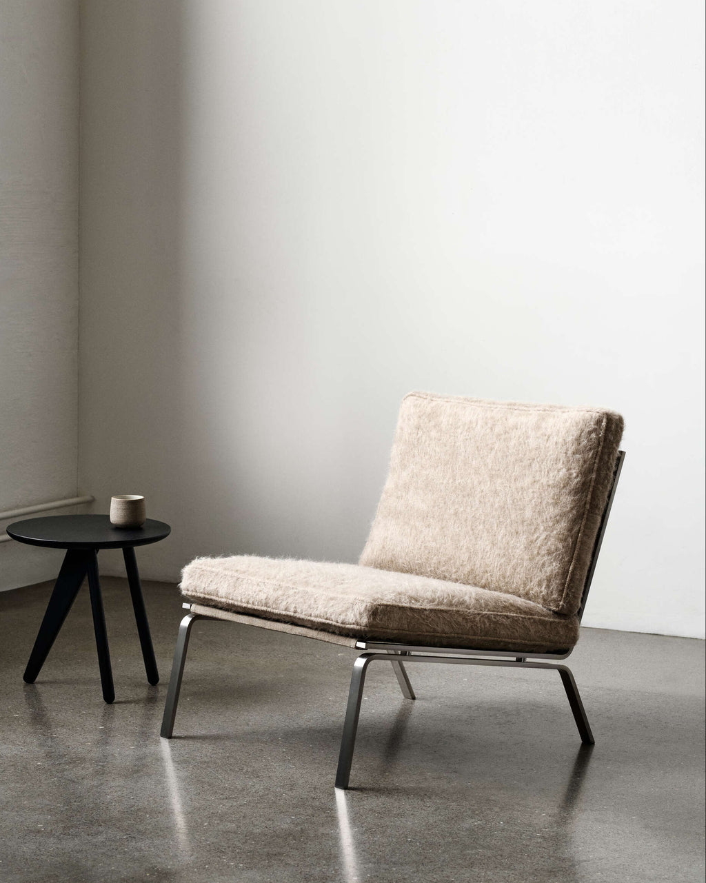 Man Lounge Chair