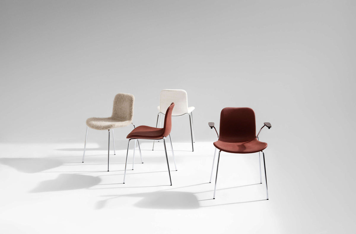Langue Chair w. Armrest