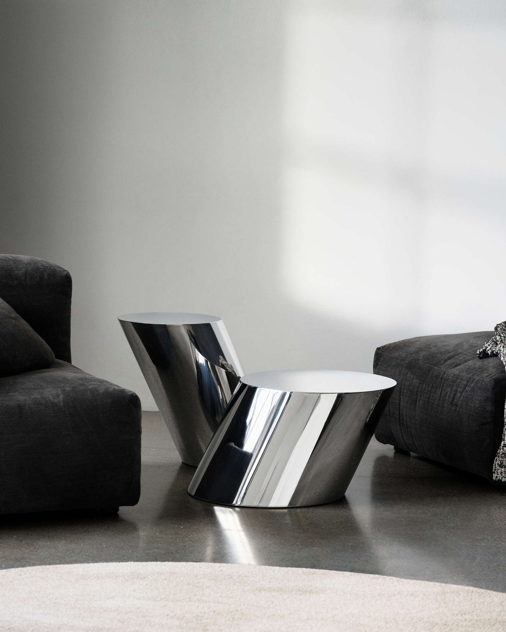 Tilt Side Table
