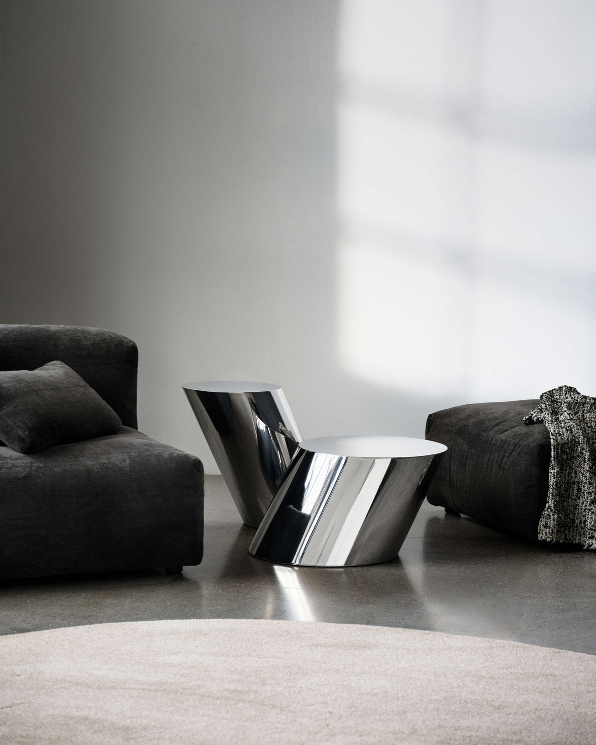 Tilt Side Table