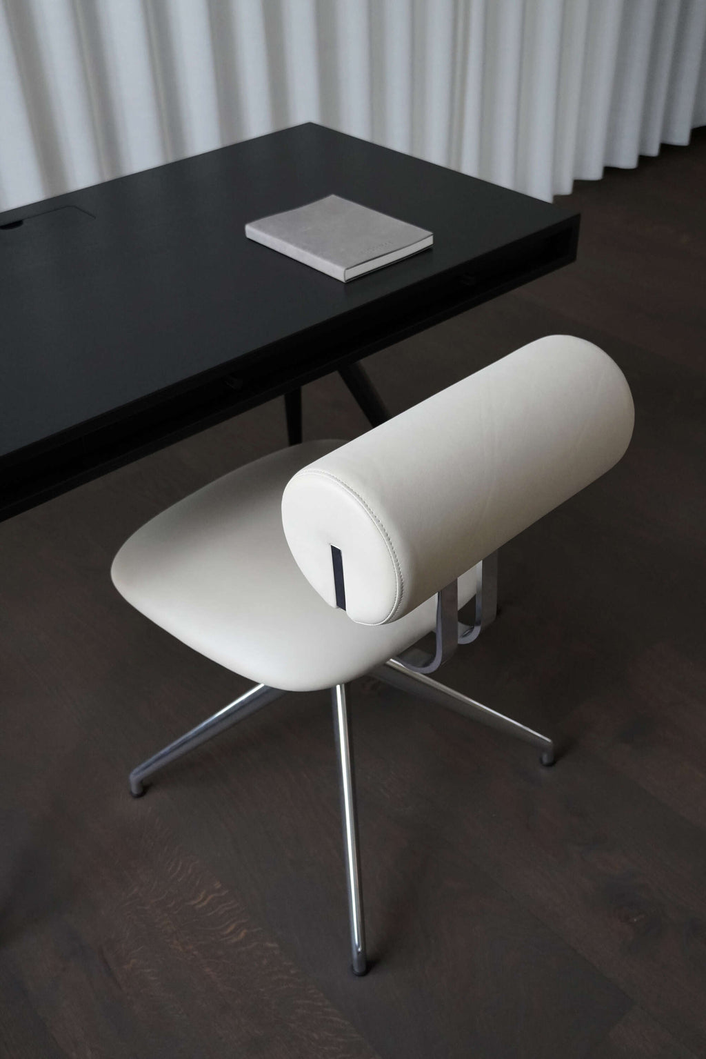 Hippo Chair | Work - 4 Star