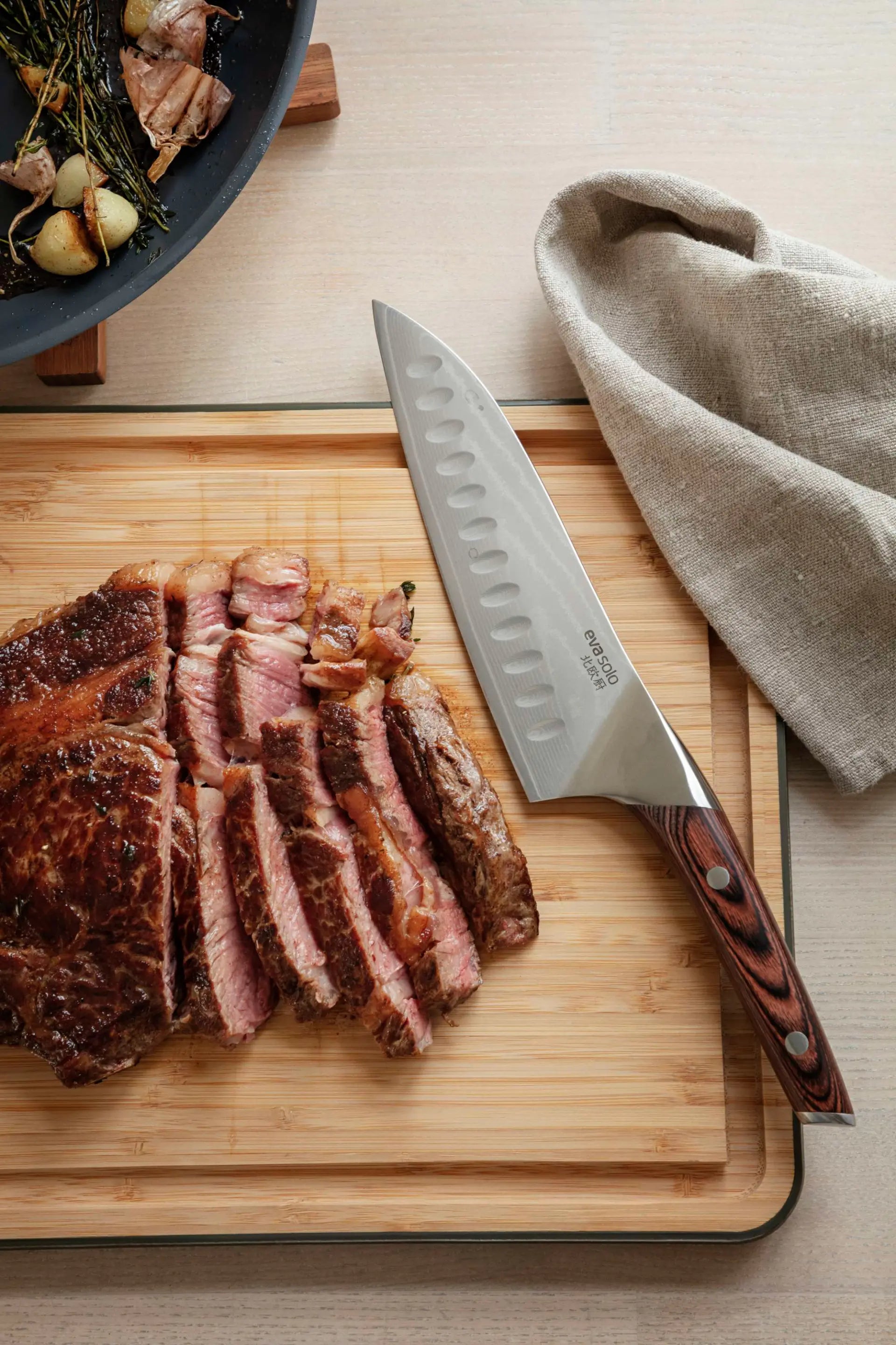 NORDIC KITCHEN SANTOKU KNIFE 18 CM