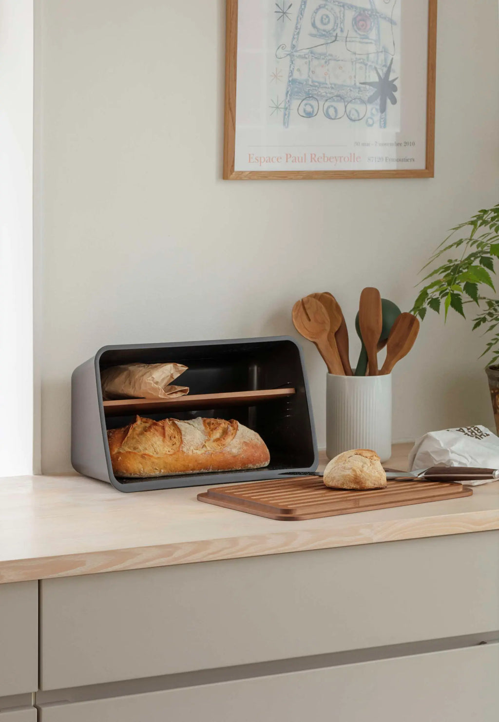 NORDIC KITCHEN BREAD BOX / BLACK