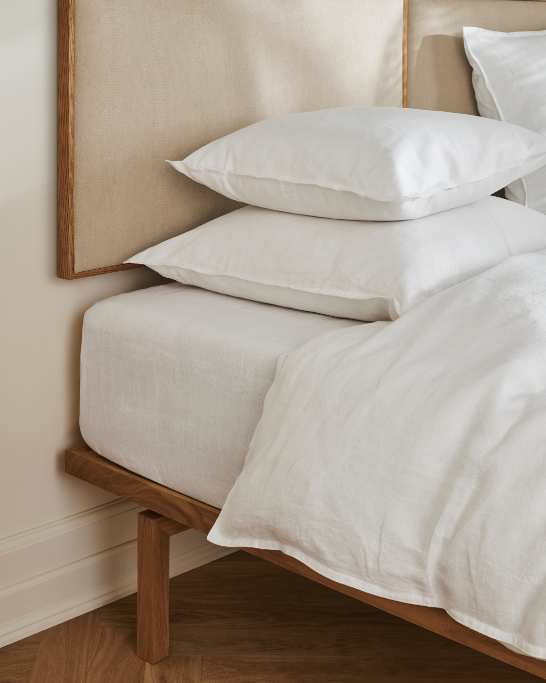 Elton Bedframe 180 x 200 cm