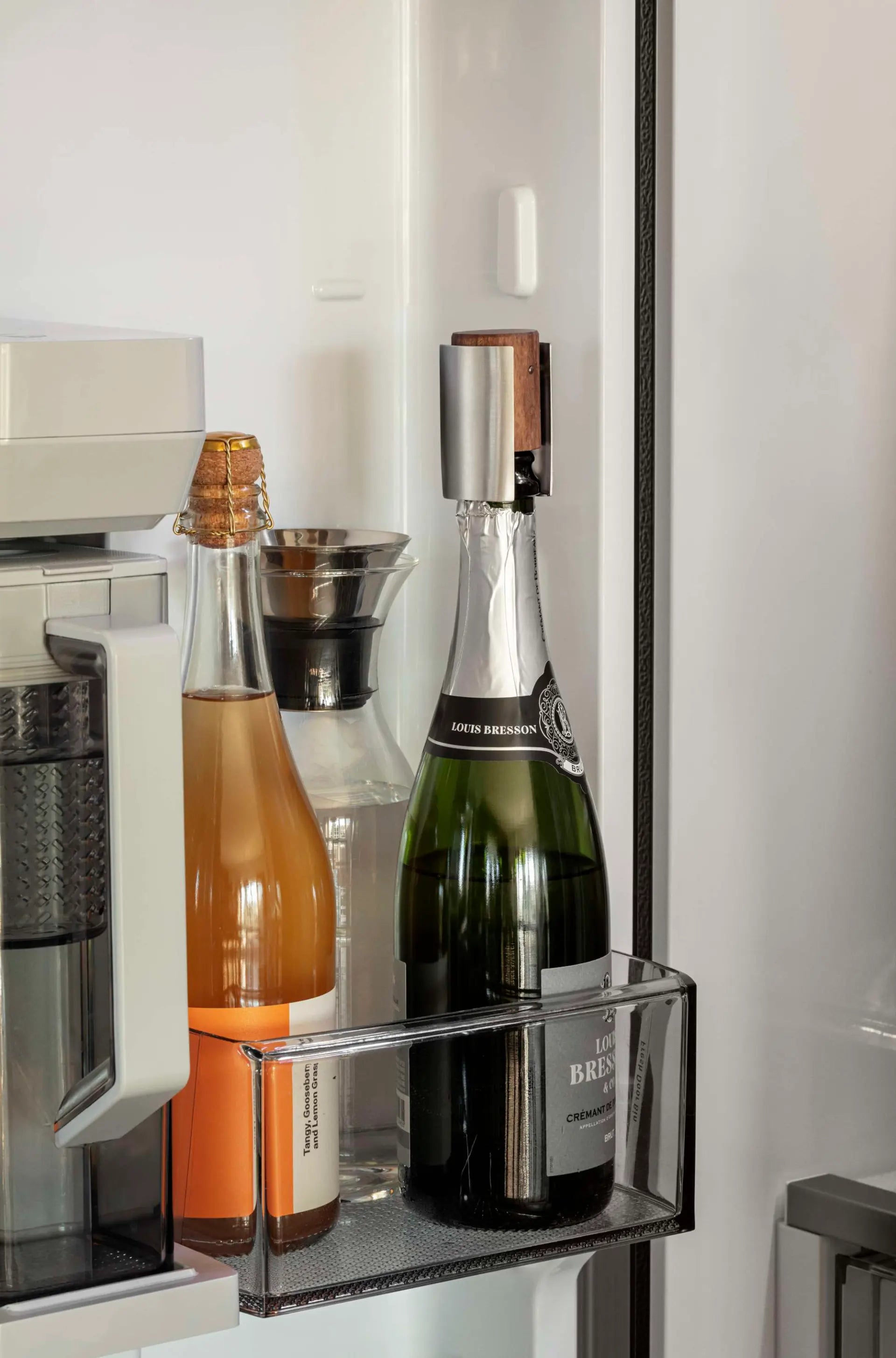 LIQUID LOUNGE CHAMPAGNE STOPPER