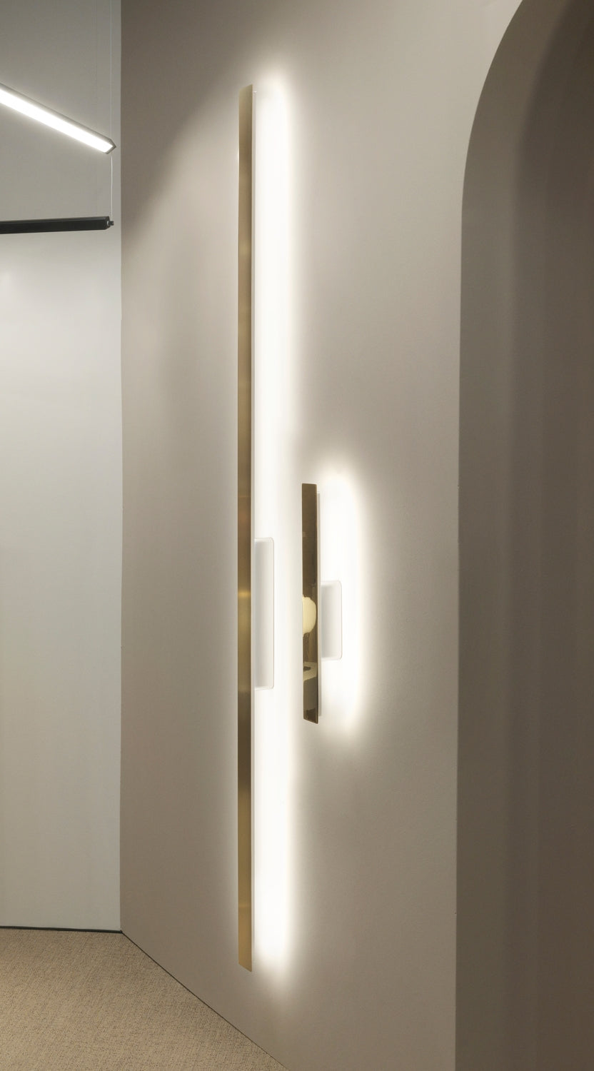 DIVAR 2.0 Wall Lamp