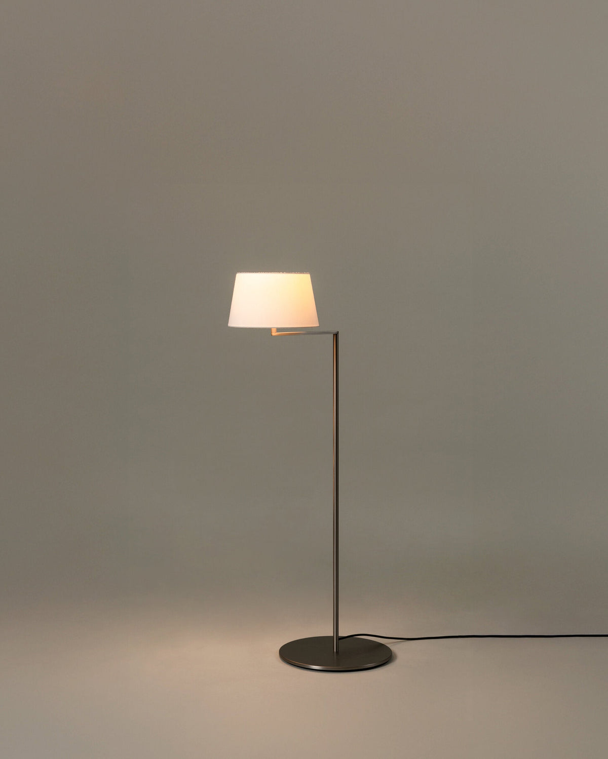 Americana | Floor Lamp