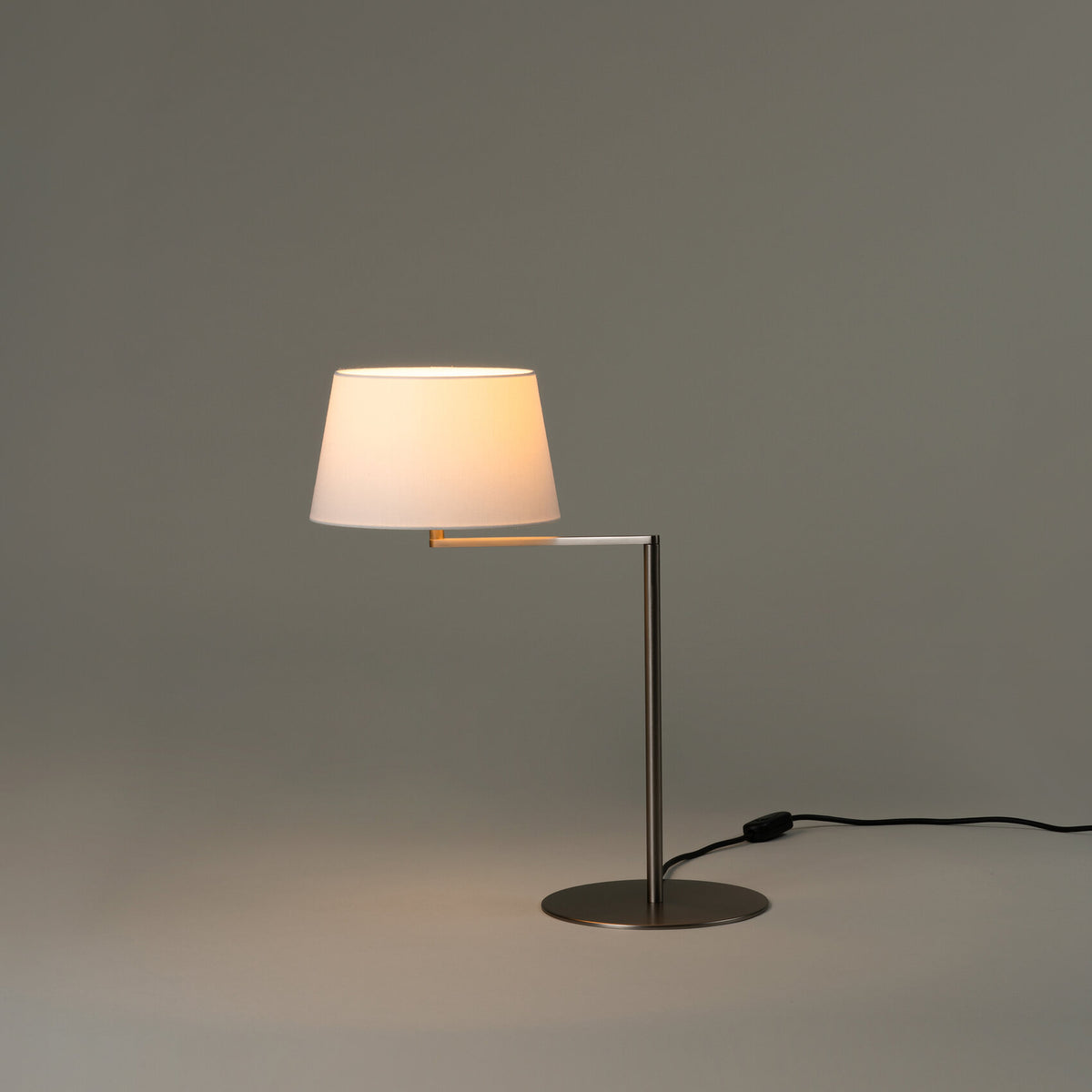 Americana Table Lamp