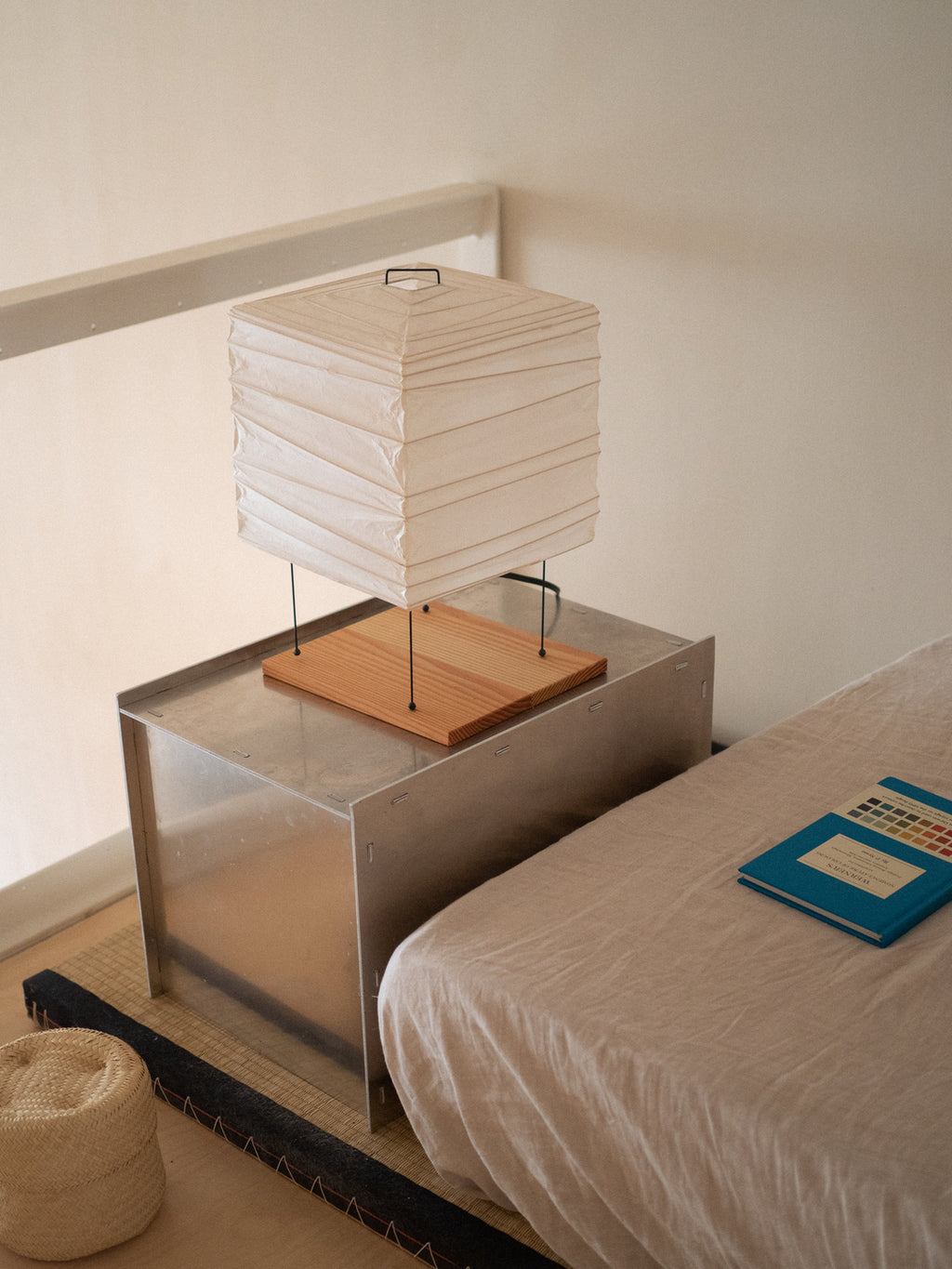Rivet Box Table | Aluminum