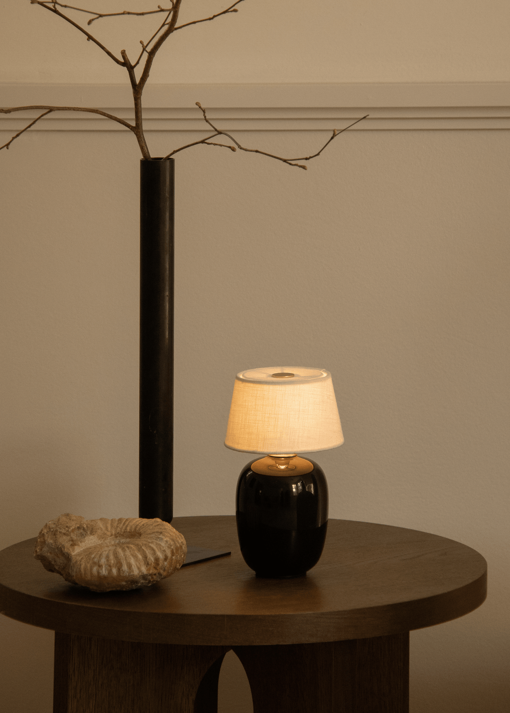 TORSO TABLE LAMP, PORTABLE