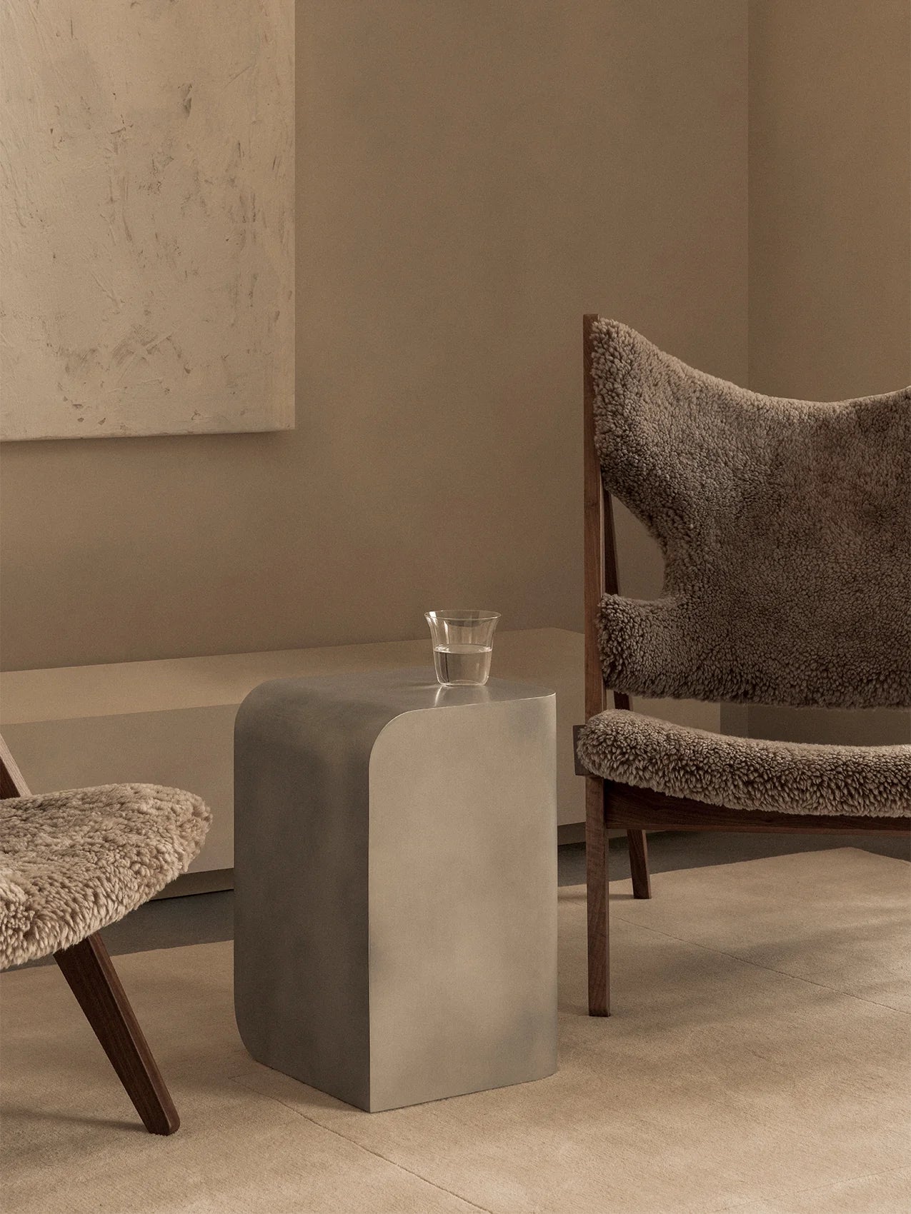 AUDO - VOLUME SIDE TABLE