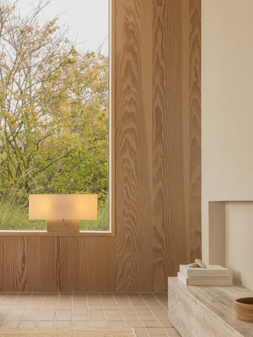 Nonna Table Lamp / Travertine