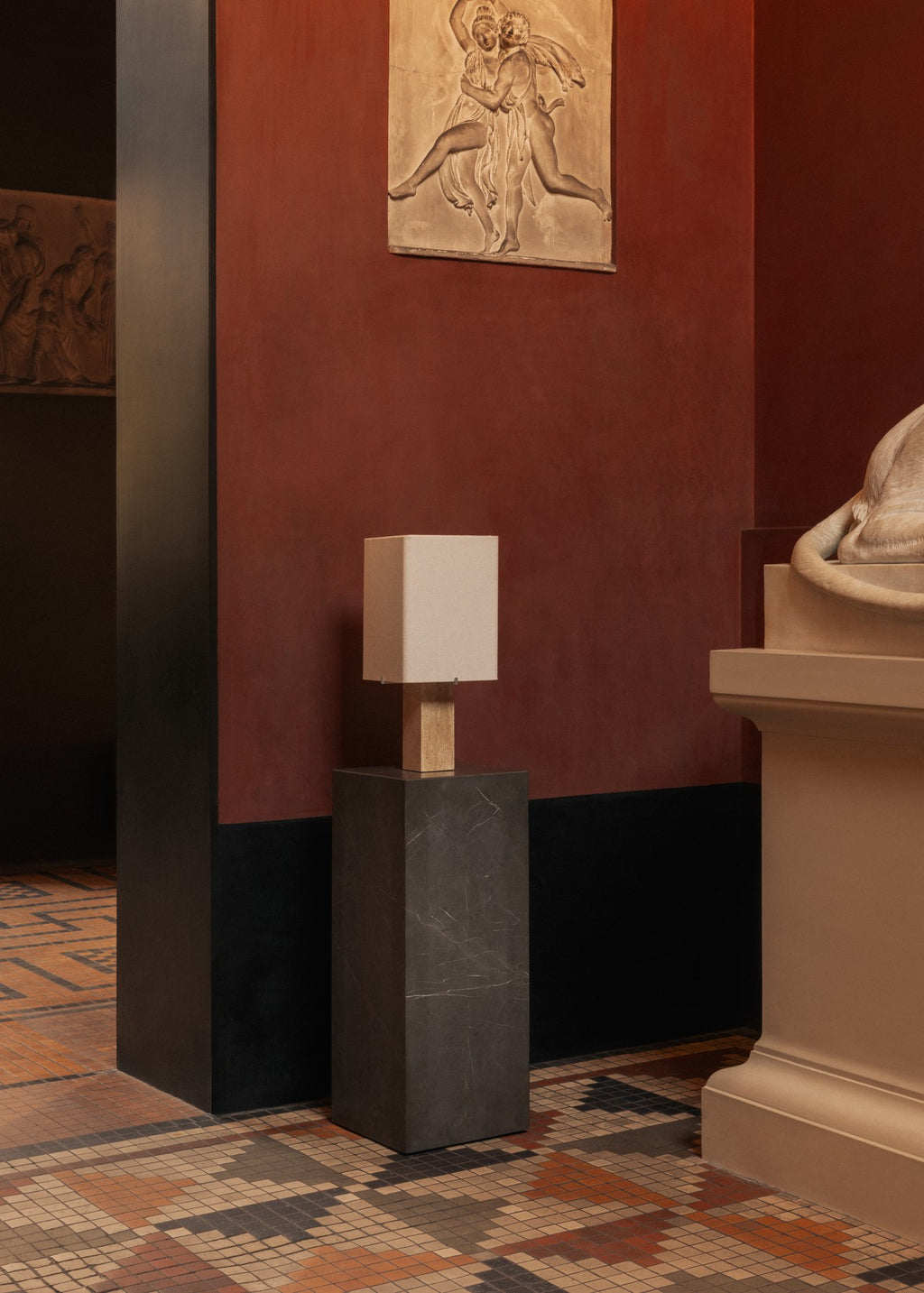 Nonna Table Lamp / Travertine