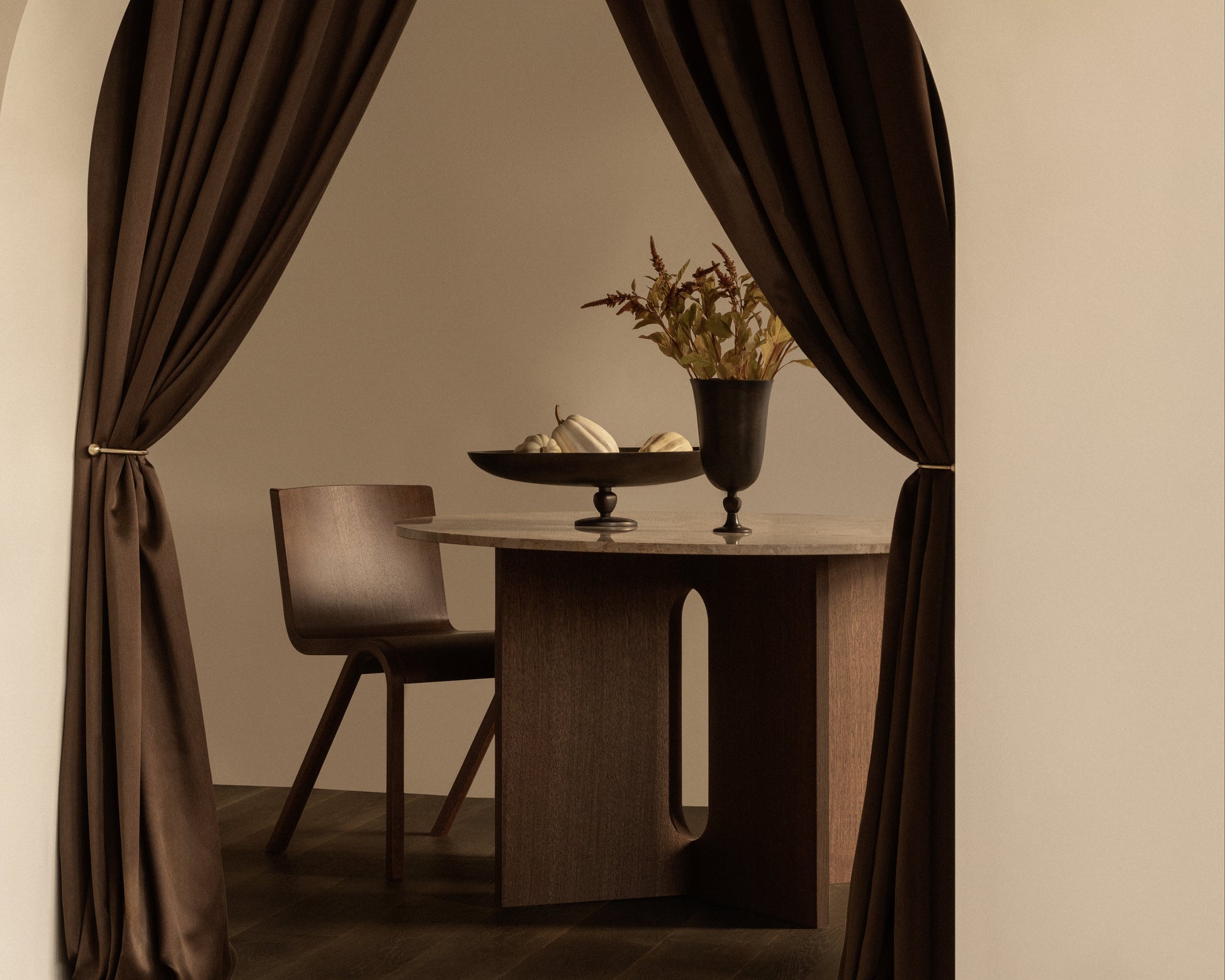 Androgyne Dining Table | Round