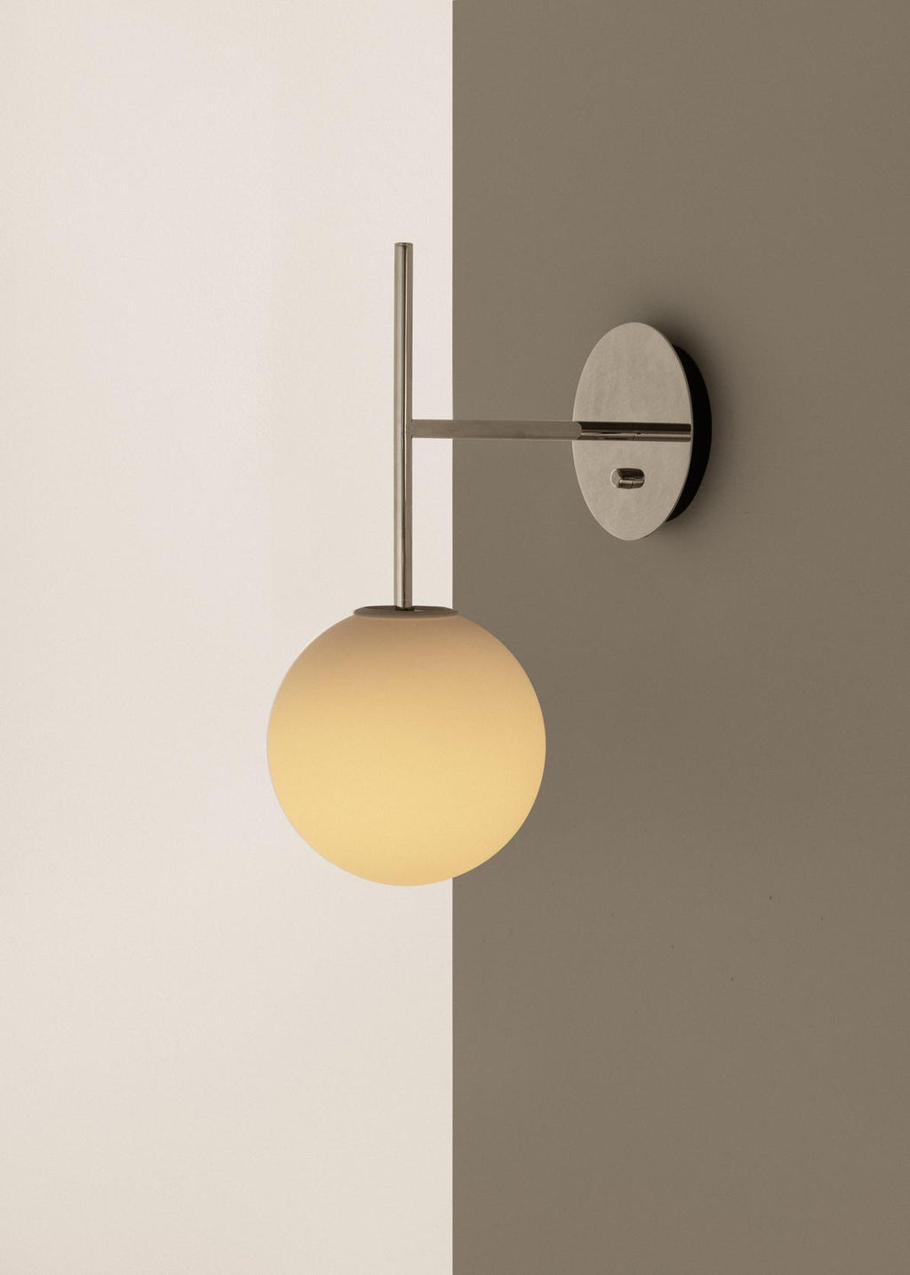 TR Bulb | Suspended Wall Lamp