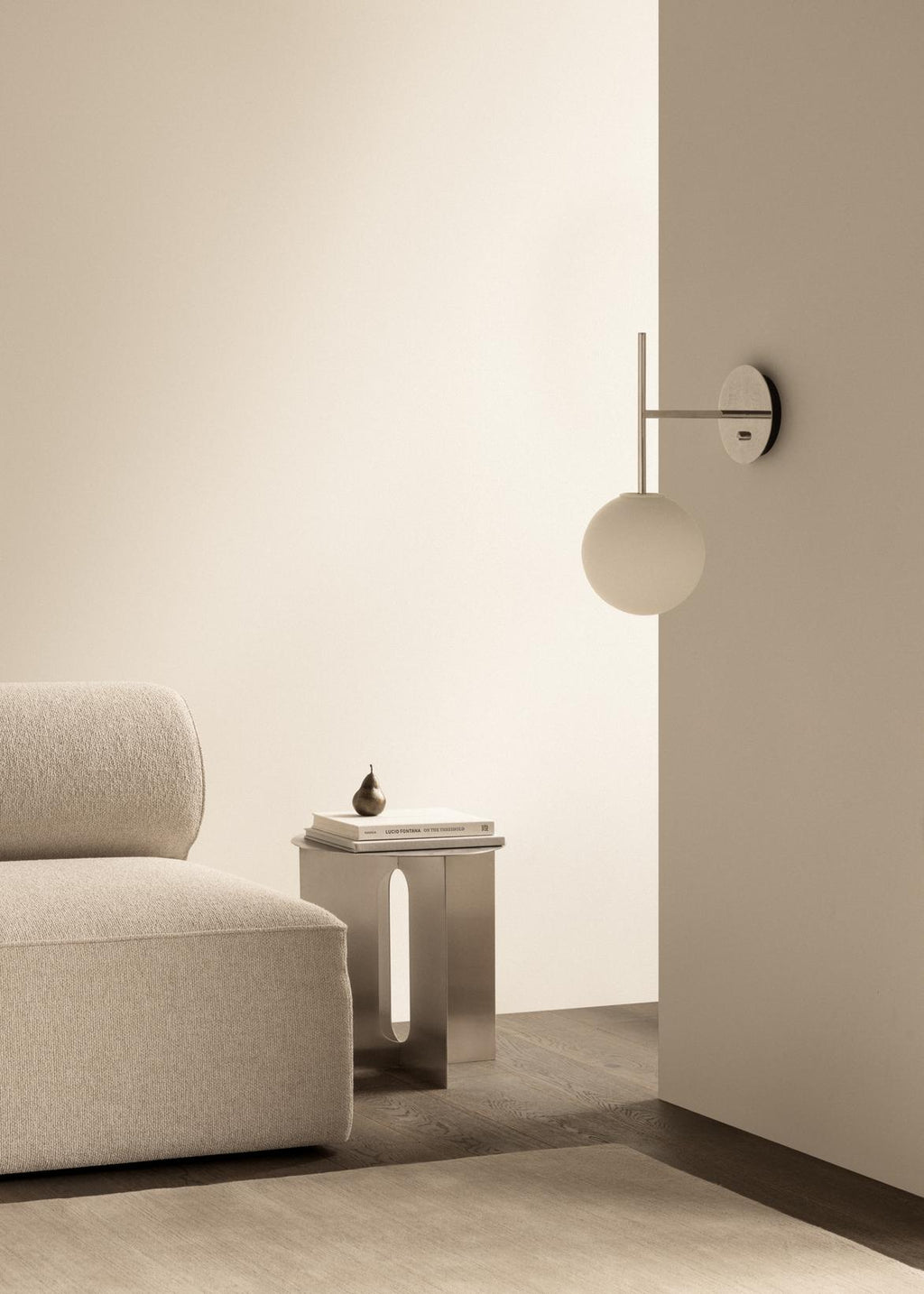TR Bulb | Suspended Wall Lamp