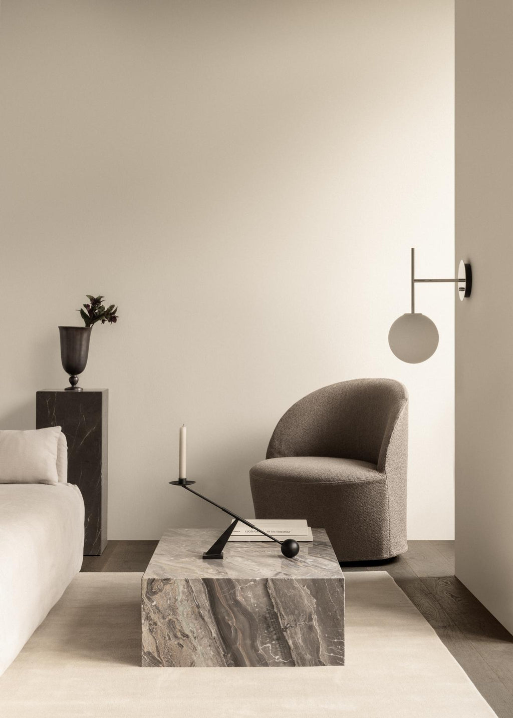 TR Bulb | Suspended Wall Lamp