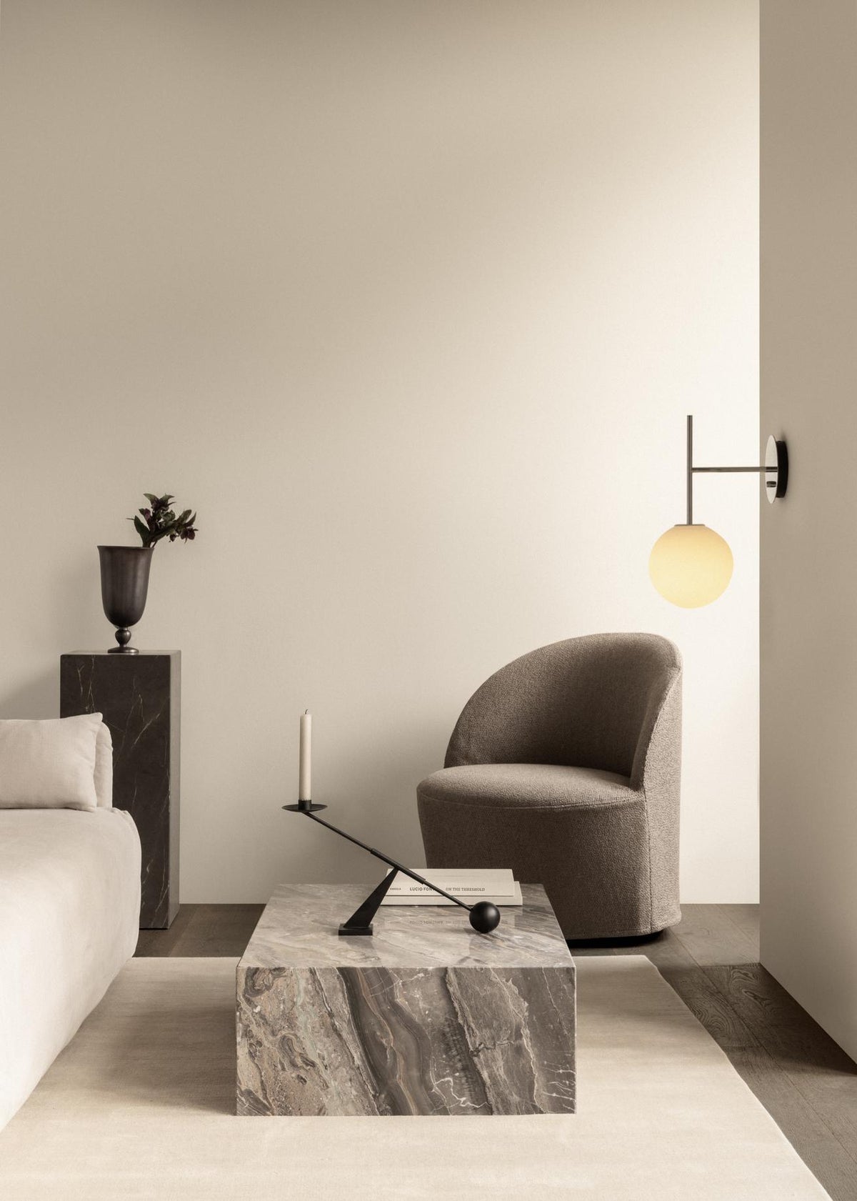 TR Bulb | Suspended Wall Lamp