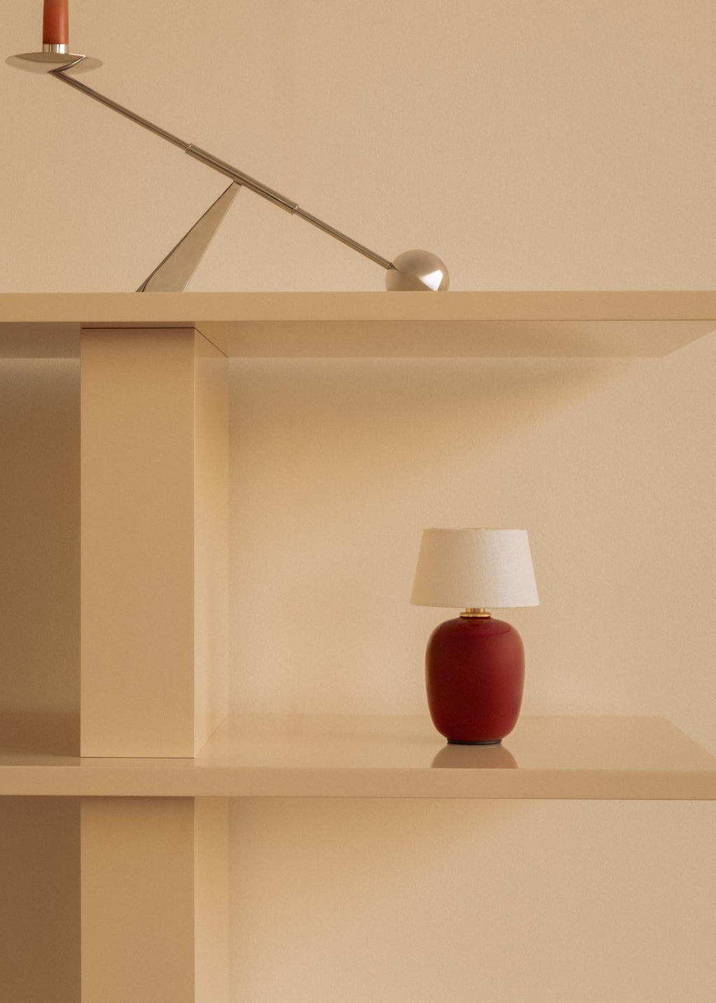 TORSO TABLE LAMP, PORTABLE
