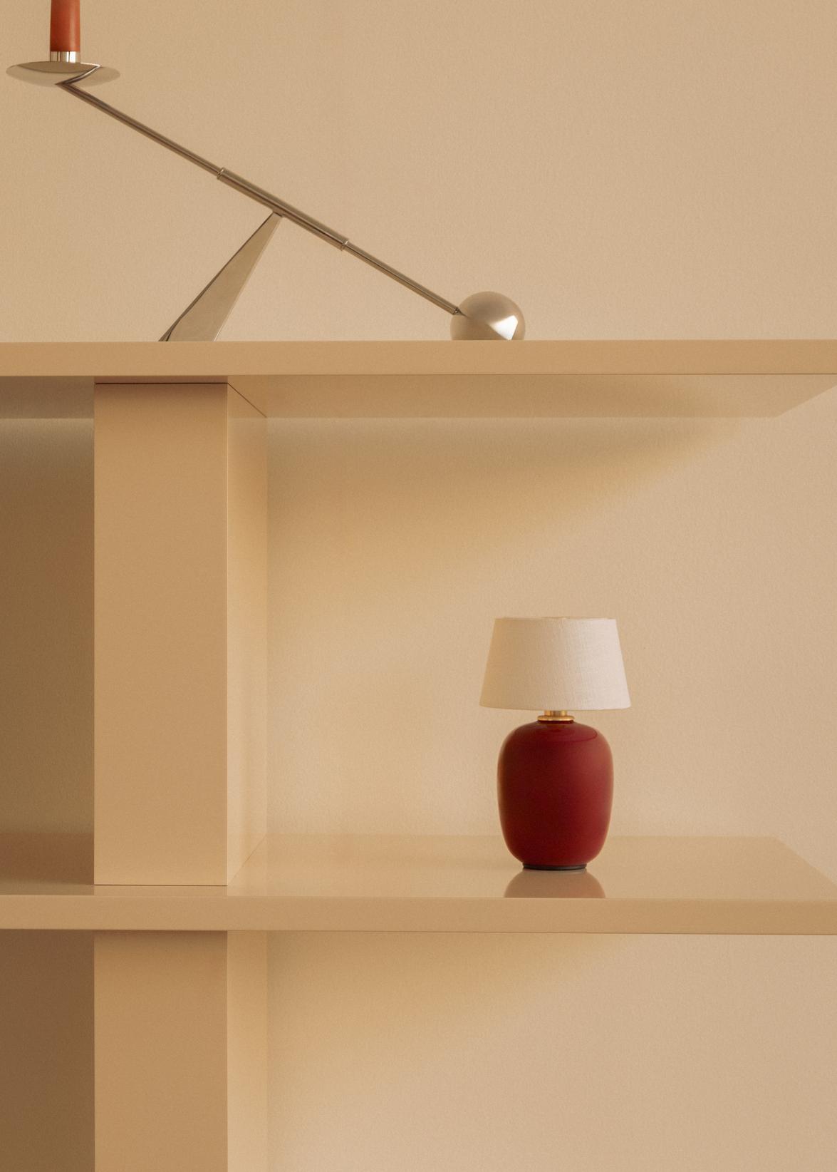 TORSO TABLE LAMP, PORTABLE