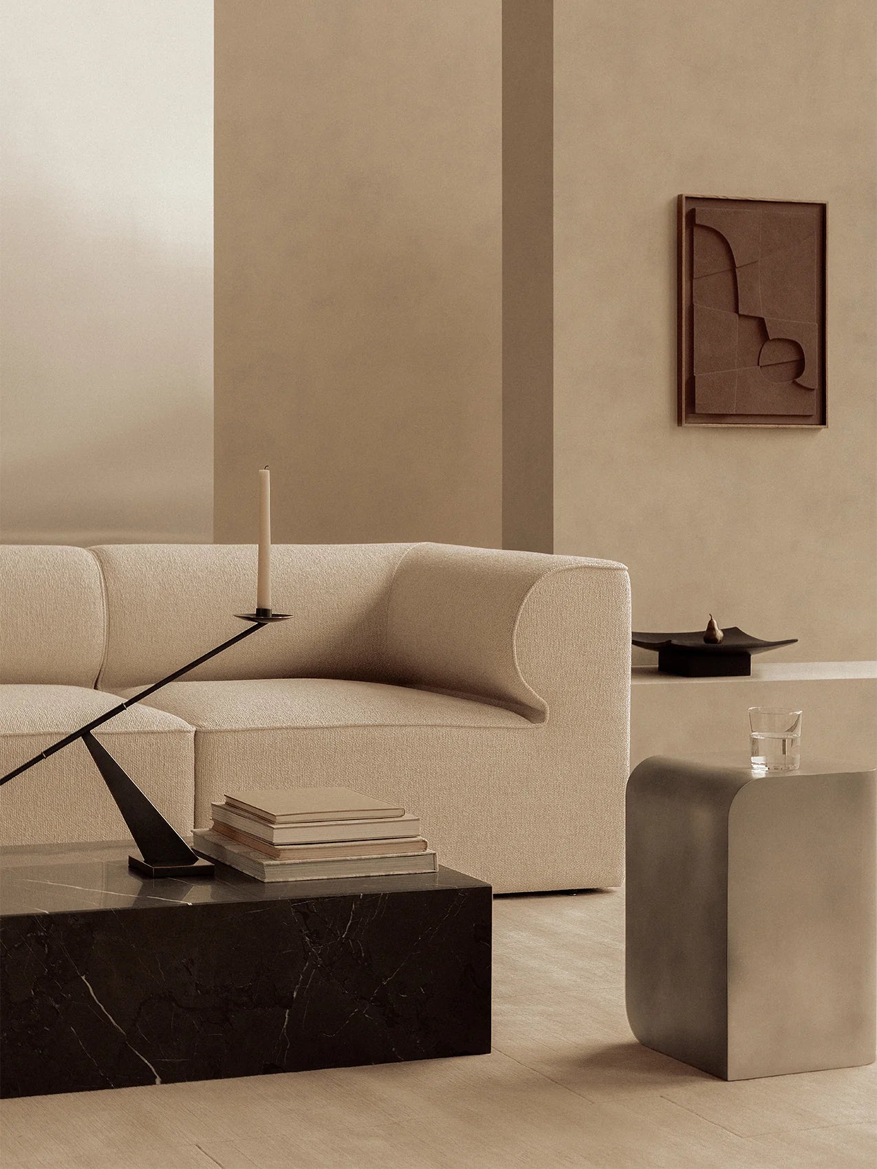 AUDO - VOLUME SIDE TABLE