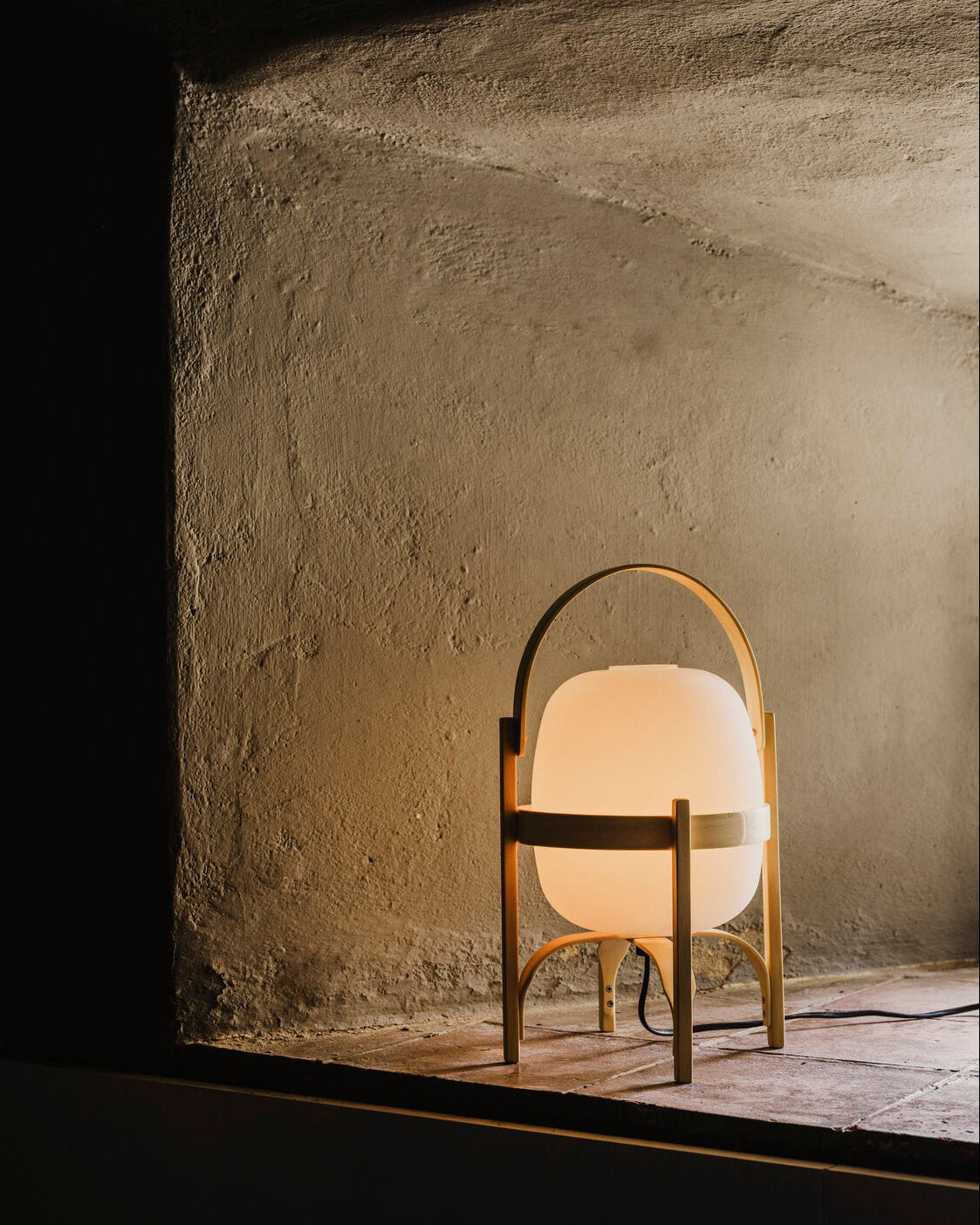 Cestita Table Lamp