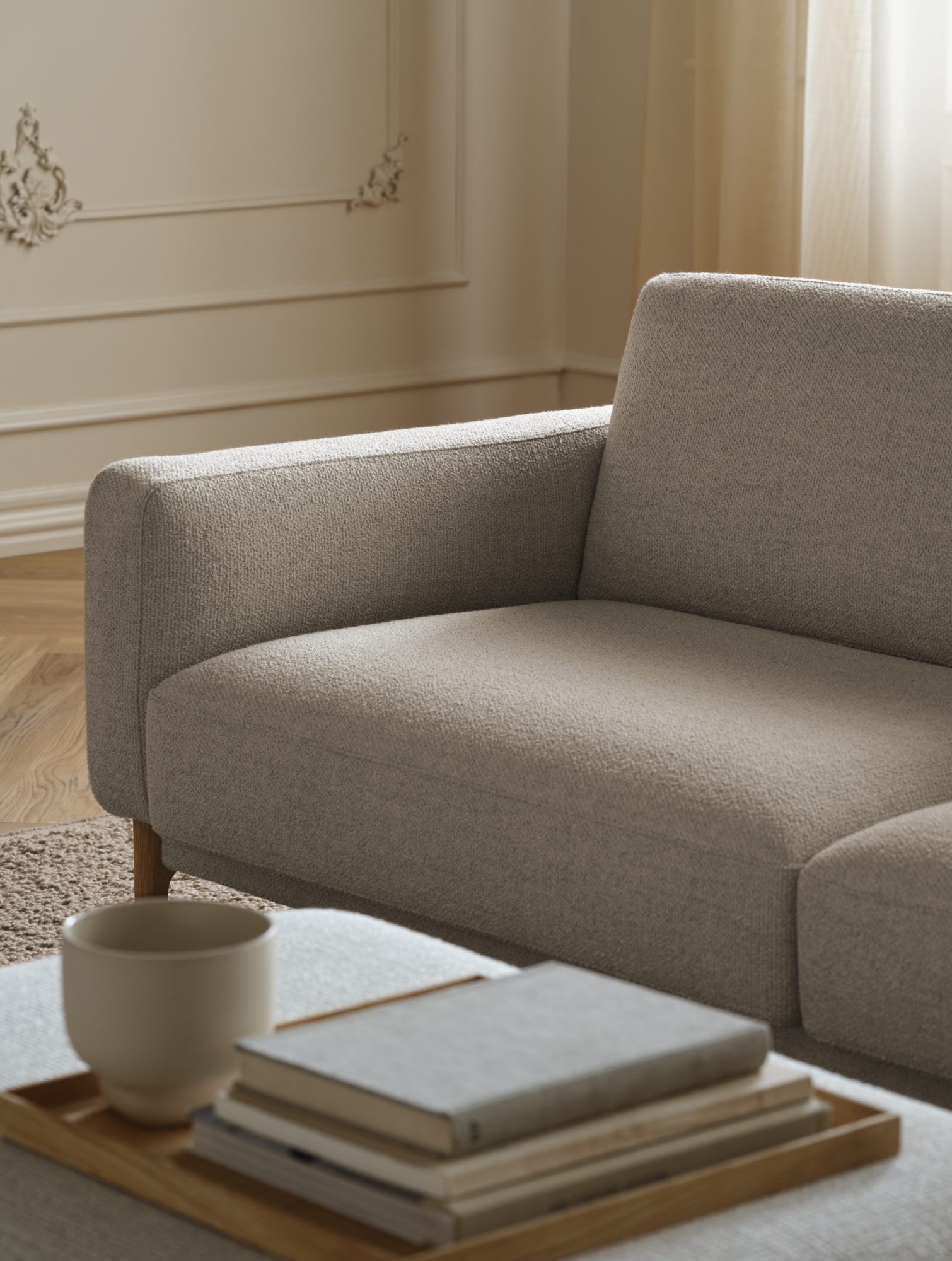 Chleo Sofa