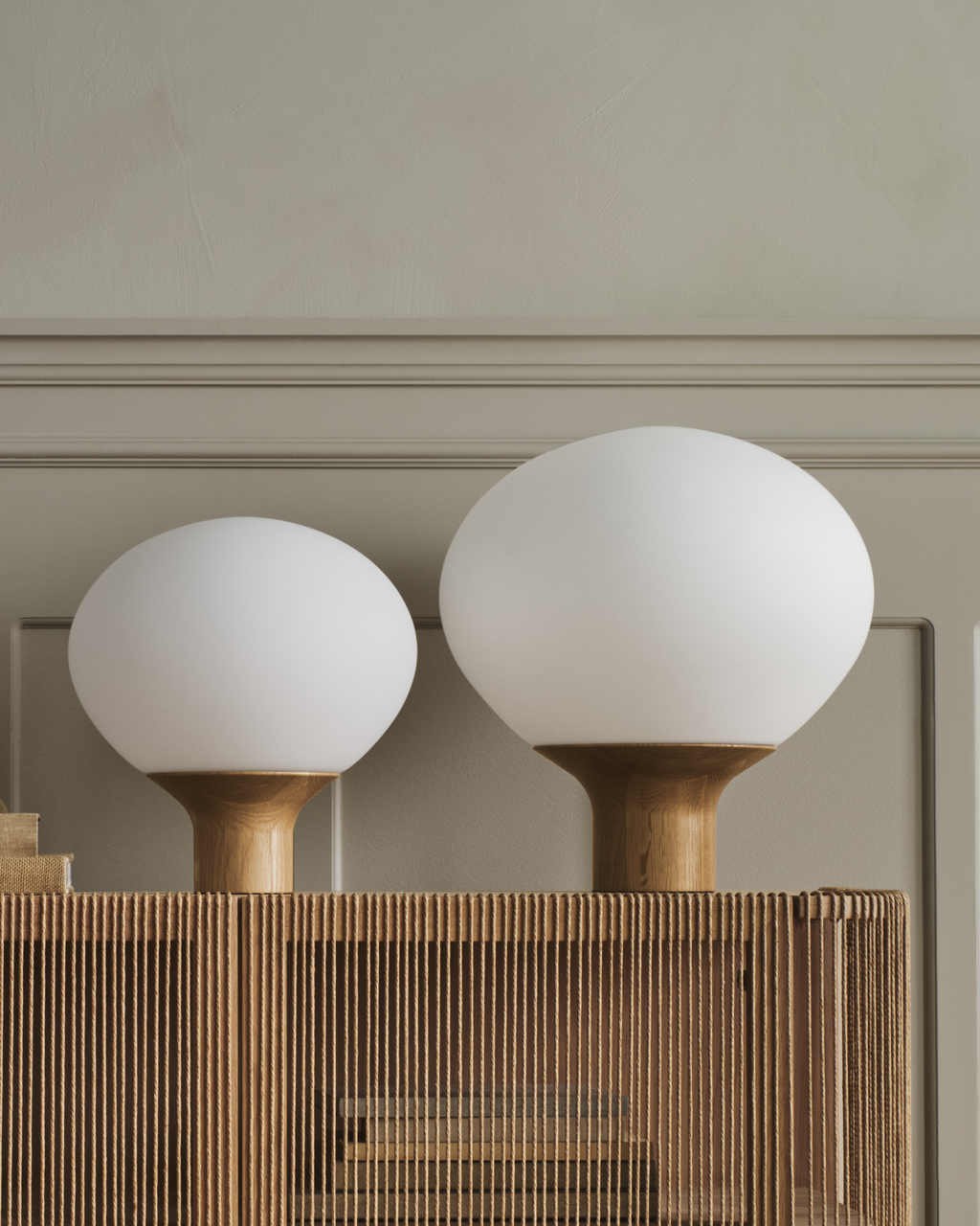 Acorn Table Lamp