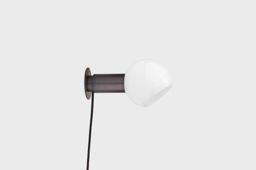 Donya Wall Lamp