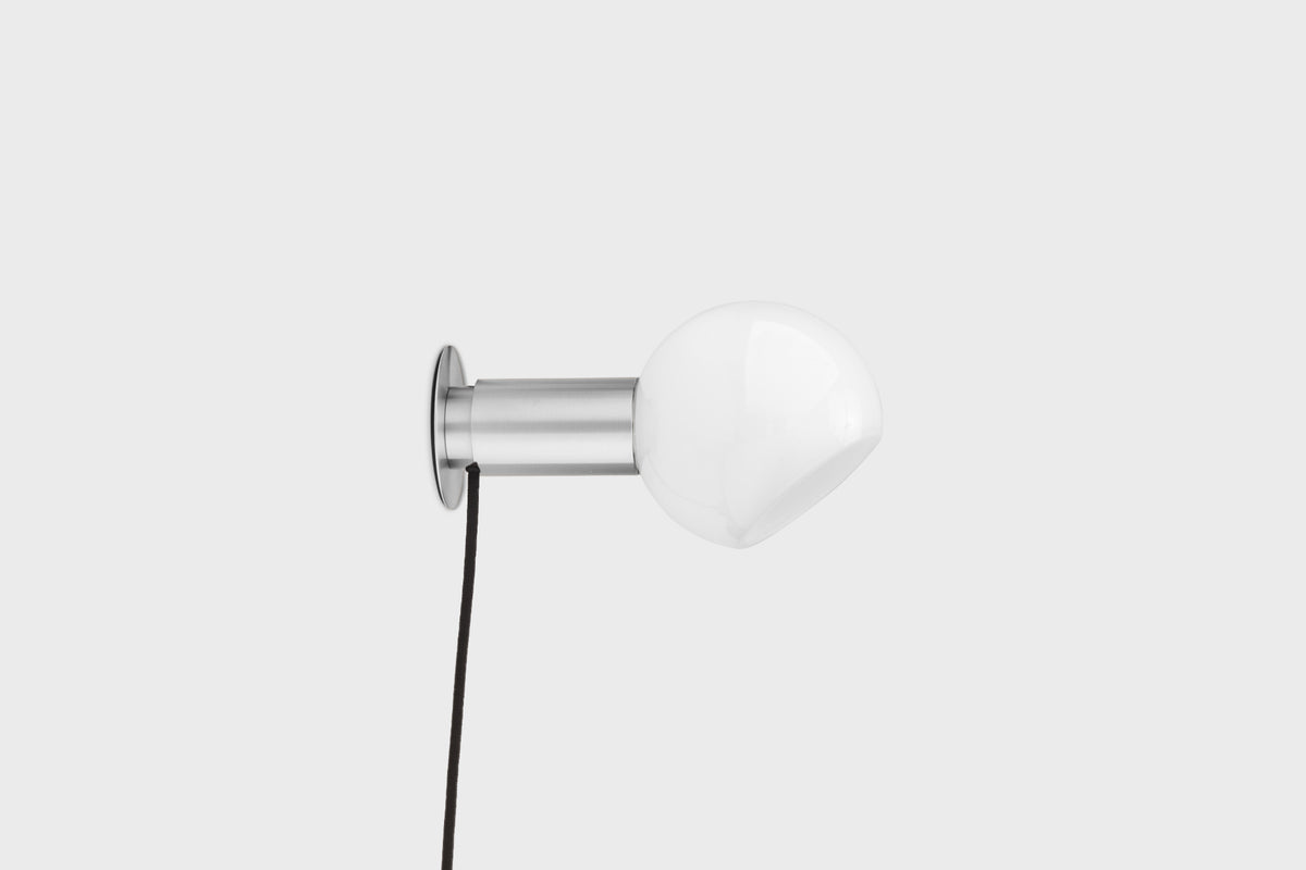 Donya Wall Lamp