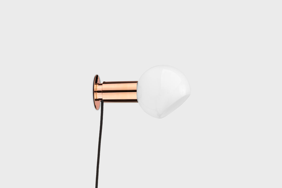 Donya Wall Lamp