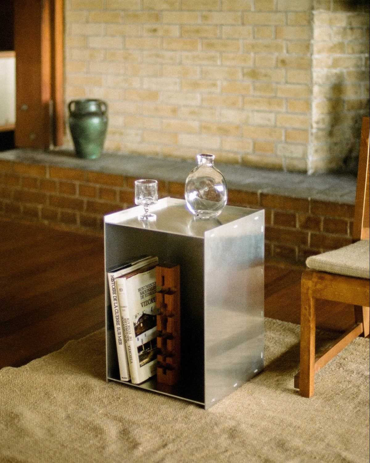 Rivet Box Table | Aluminum