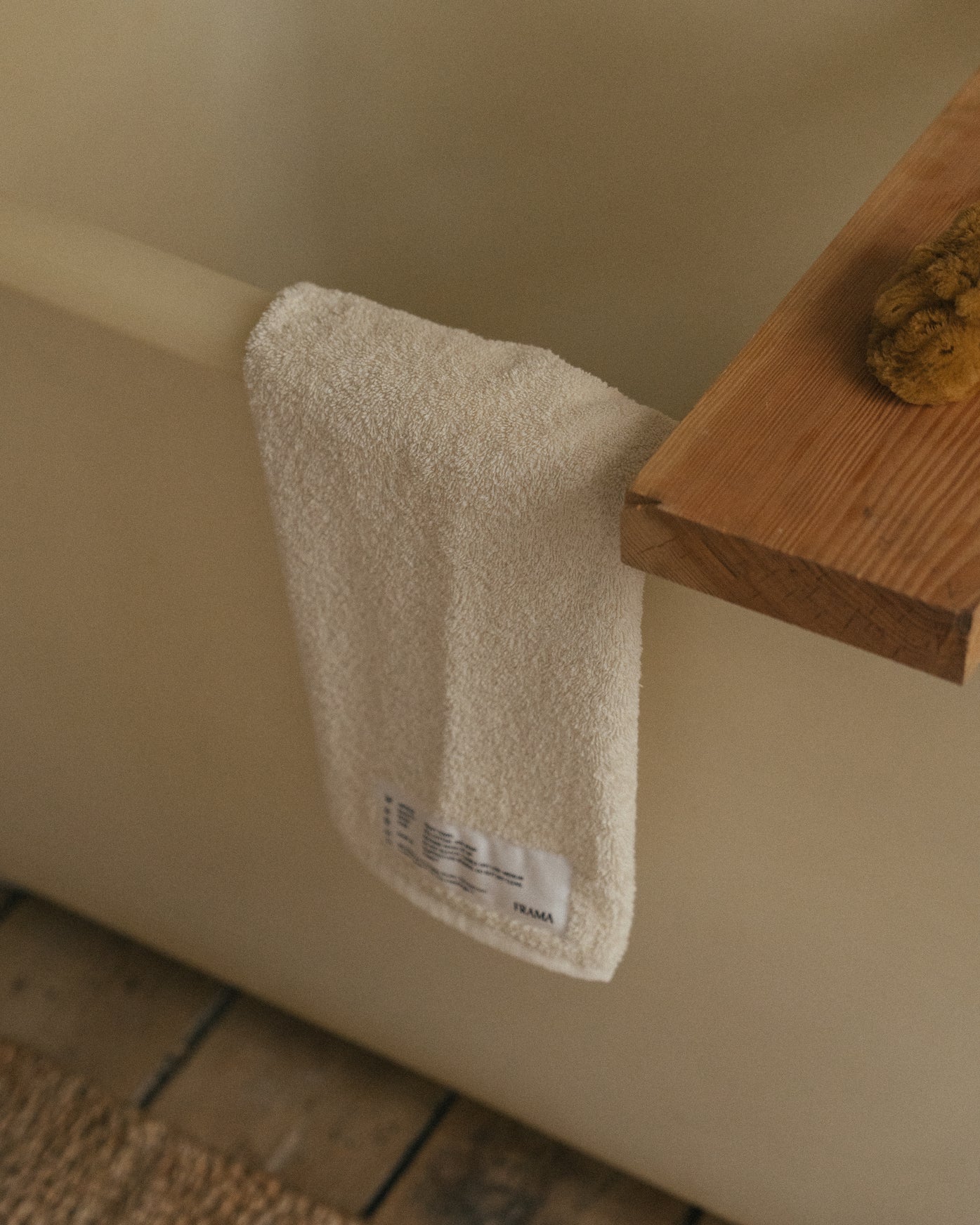 HEAVY TOWEL | BONE WHITE | HAND TOWEL