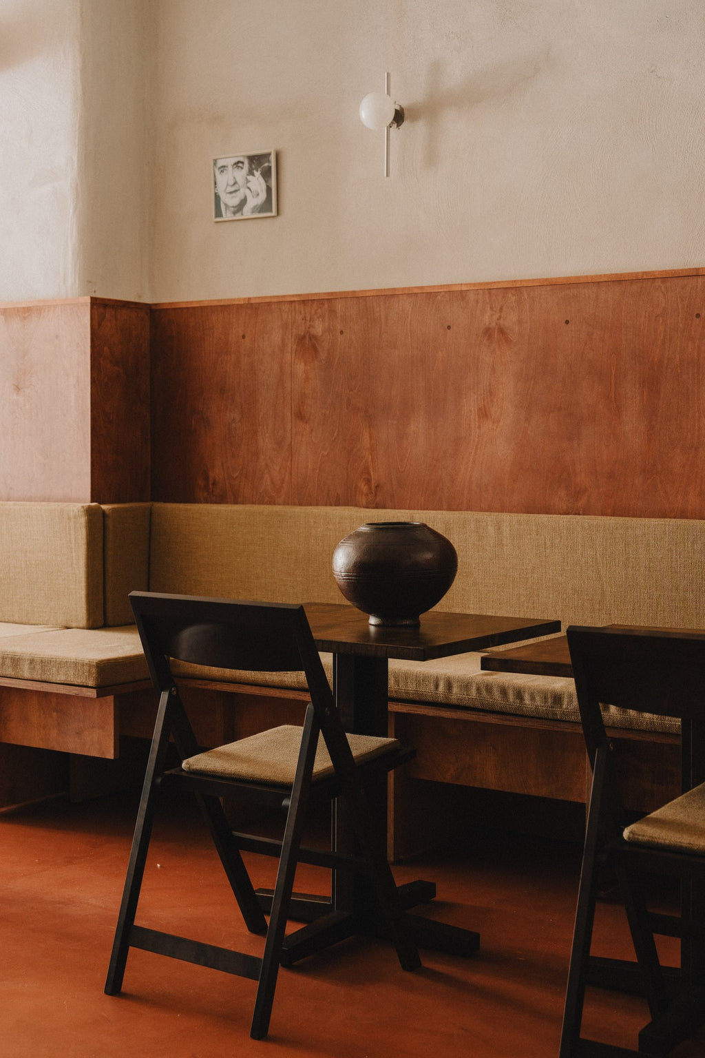 Ovoid Wall Lamp