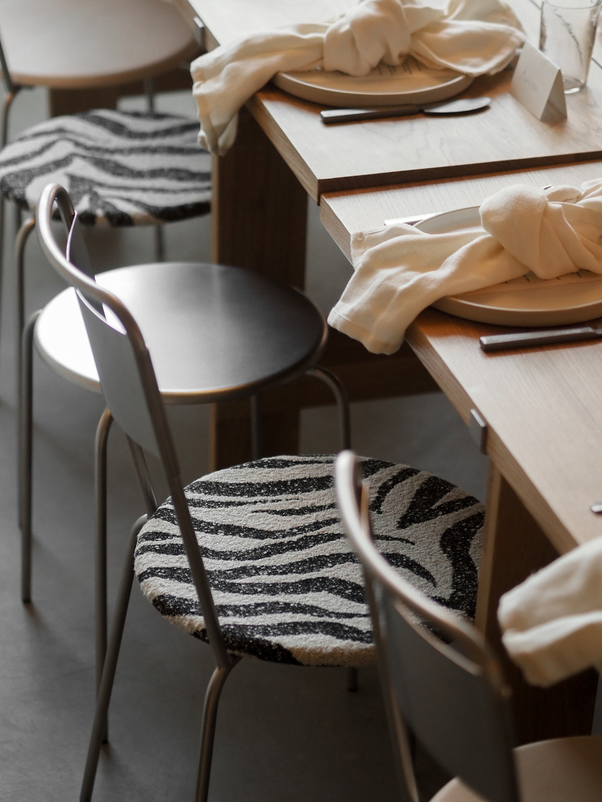 Petit Rond Chair | Stainless Steel