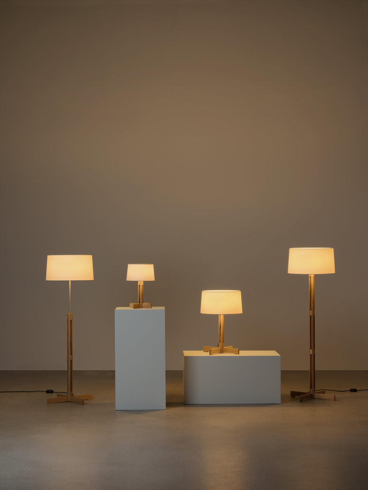 FAD Floor Lamp