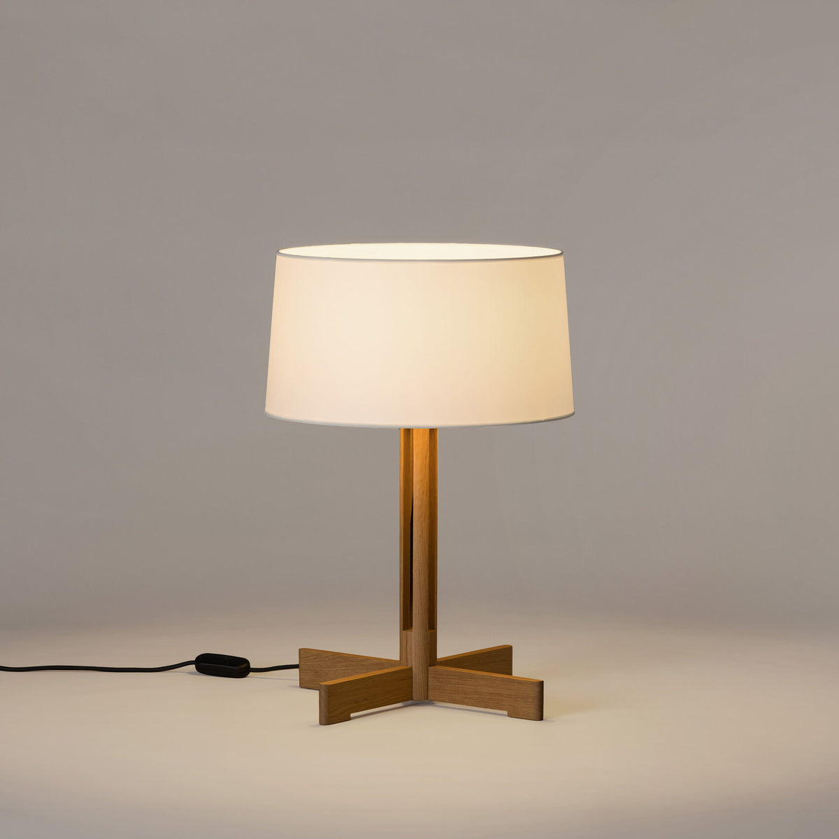 FAD Table Lamp