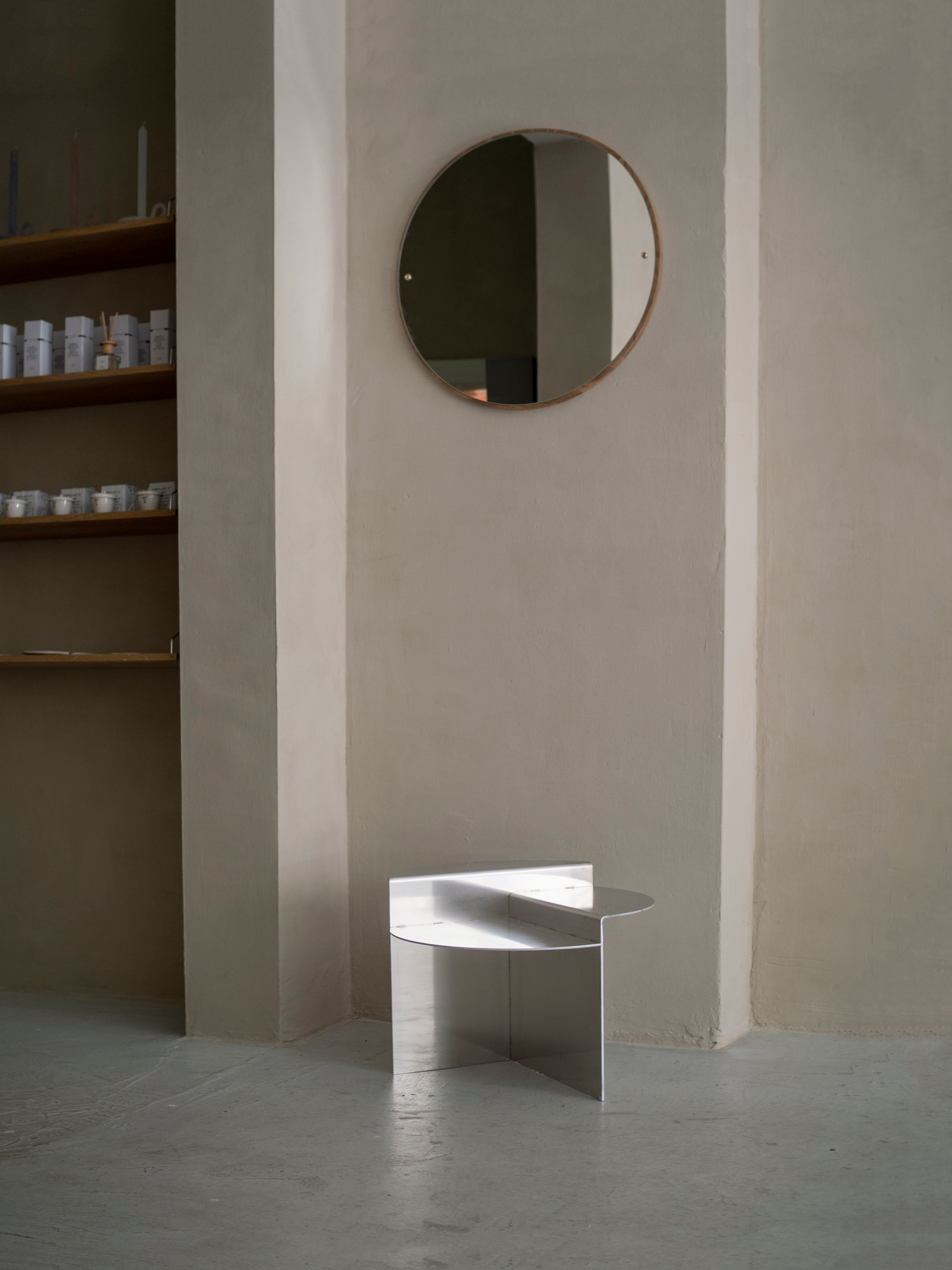 Rivet Side Table | ALUMINUM