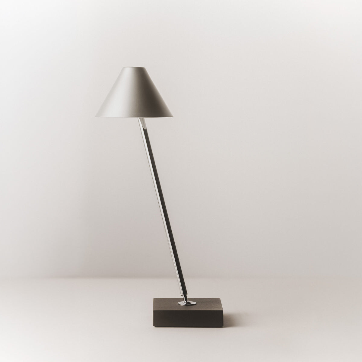 Gira Table Lamp | Mini