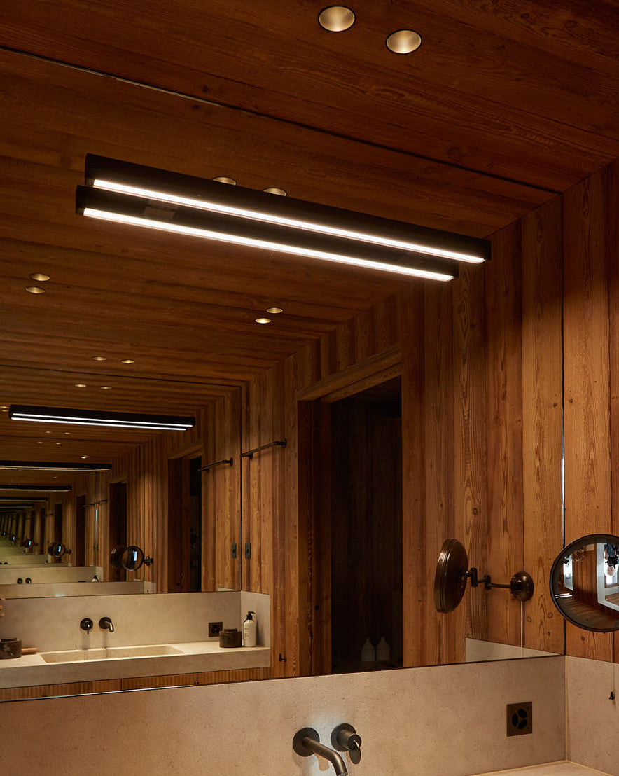 I-MODEL Wall Mounted Lamp