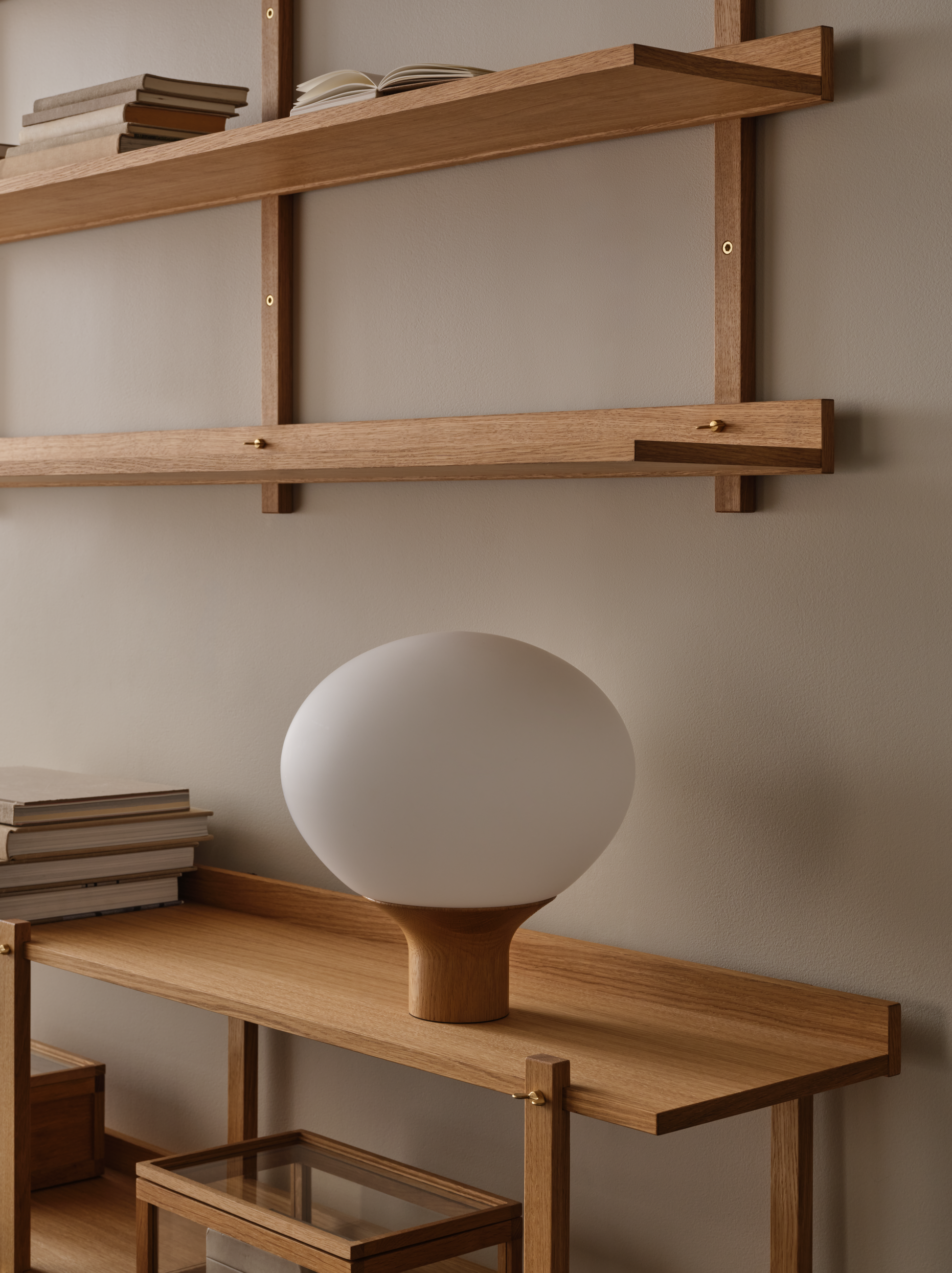 Acorn Table Lamp