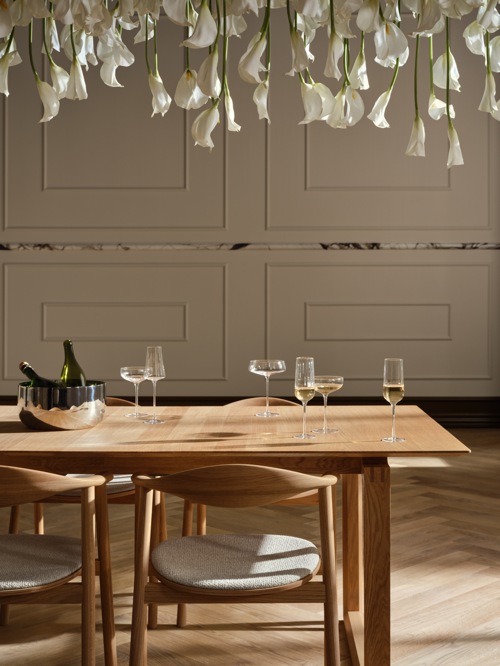 Kuma Dining Table